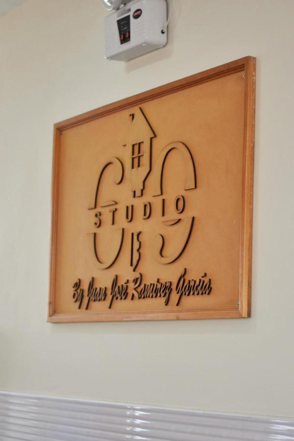 Studio 69 Aparthotel Ικίτος Εξωτερικό φωτογραφία