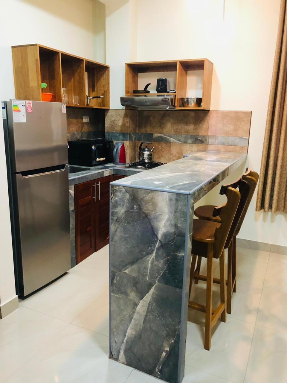 Studio 69 Aparthotel Ικίτος Εξωτερικό φωτογραφία